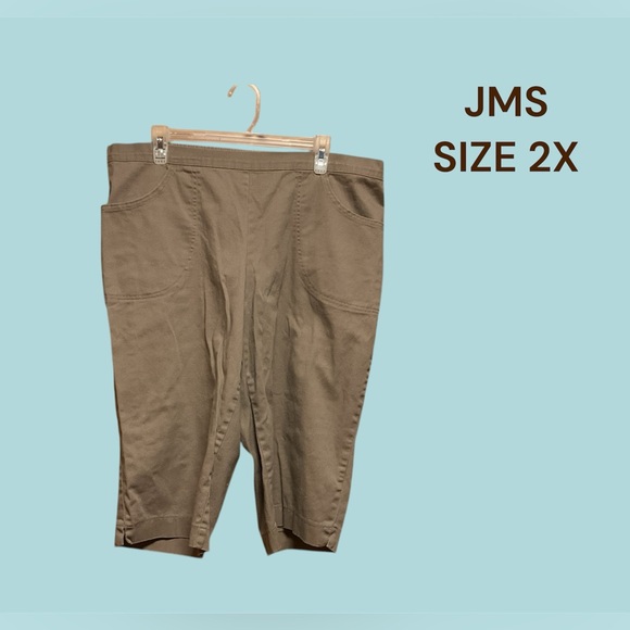 JUST MY SIZE WOMENS TAN CAPRI PANTS IN SIZE 2X GENTLY WORN - Picture 1 of 3